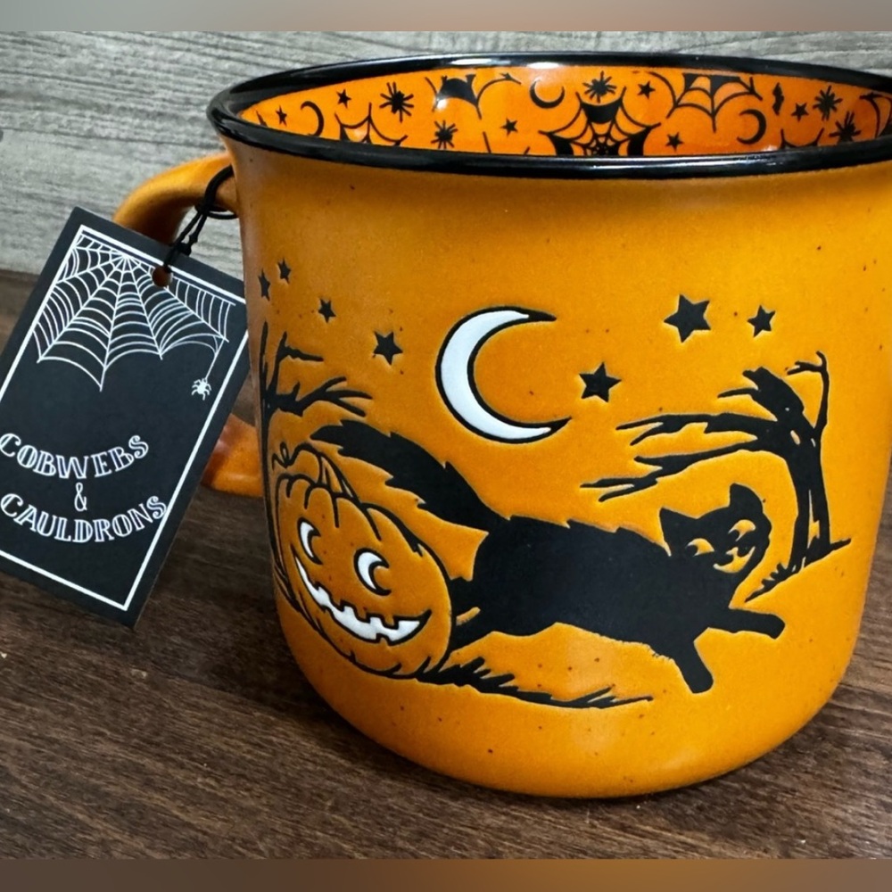 Super Cute Hand Painted PUMPKIN 🎃 & Cat 🐈‍⬛ MUG  by Cobwebs & Cauldrons - NEW - Picture 5 of 8